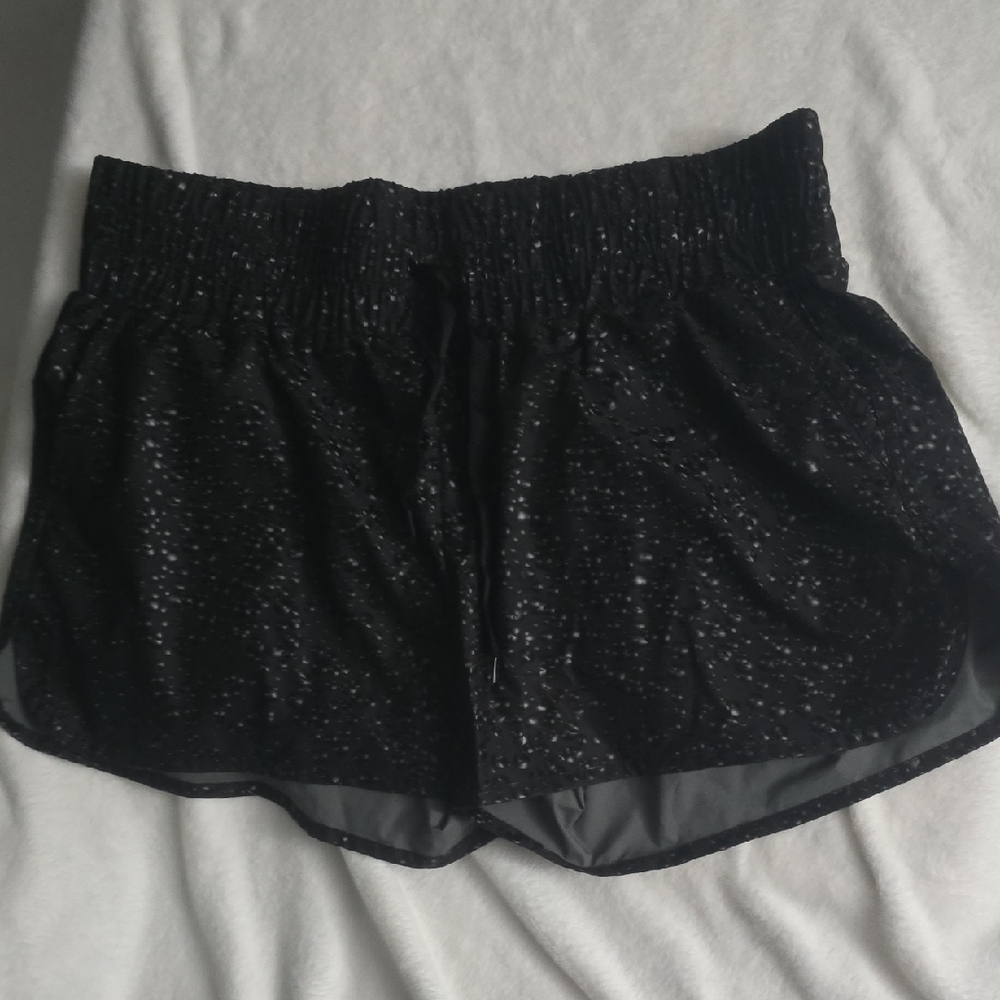 ZYIA Black Athletic Shorts Lightweight Elastic Waist